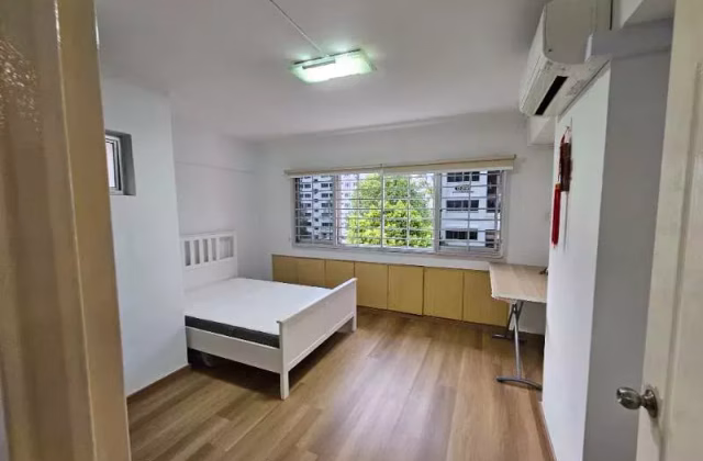 Room Rent • Singapore River • 534 Hougang Street 52 • S$1400 • 3-Room (2 BR) • Common Room