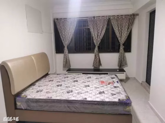 Room Rent • Sembawang • 627 Woodlands Avenue 6 • S$1100 • 4-Room (3 BR) • Common Room Photo