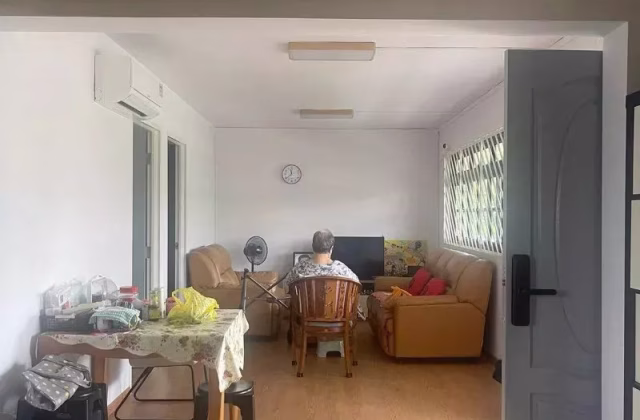 Room Rent • Bukit Merah • 112 Pending Road • S$700 • 3-Room (2 BR) • Common Room