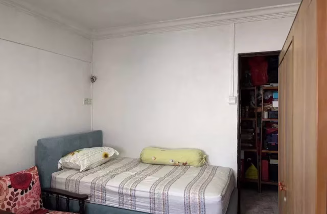 Room Rent • Orchard • 507 Ang Mo Kio Avenue 8 • S$800 • 3-Room (2 BR) • Common Room