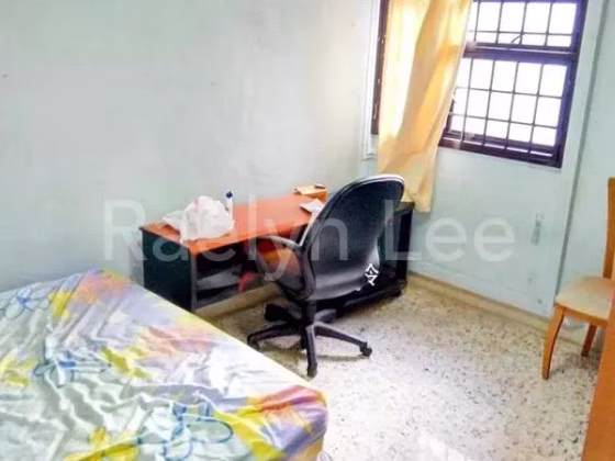 Room Rent • Marine Parade • 10 Lorong 7 Toa Payoh • S$1200 • 3-Room (2 BR) • Master Room Photo