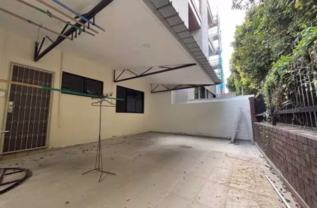 House Rent • Bukit Timah •  Opera Estate • S$5000 • Terraced House • 