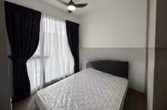 Room Rent • Western Water Catchment •  Treasure At Tampines • S$1400 • 3-Room (2 BR) • Common Room