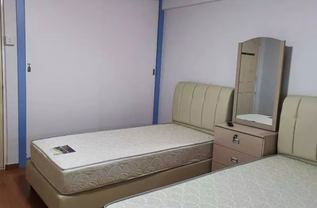 Room Rent • Paya Lebar • 411 Pandan Gardens • S$550 • 3-Room (2 BR) • Maid Room