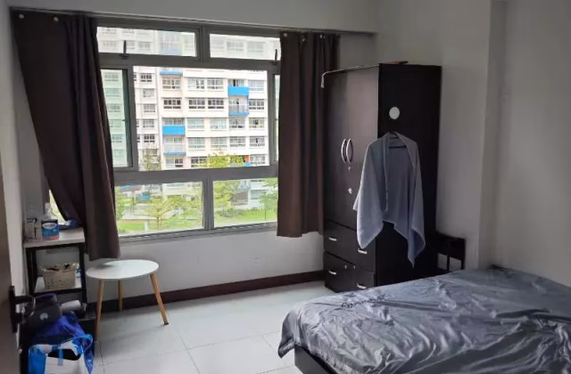 Room Rent • Changi • 624A Punggol Central • S$900 • 4-Room (3 BR) • Common Room