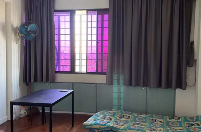 Room Rent • Downtown Core •  Thomson View • S$1700 • Town House • Maid Room