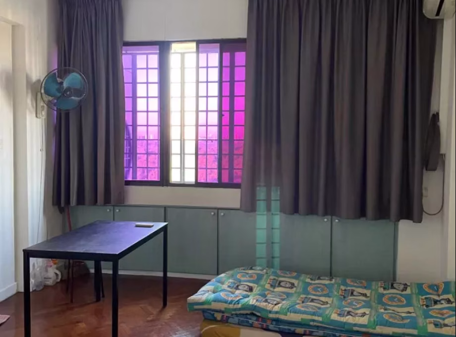 Room Rent • Downtown Core •  Thomson View • S$1700 • Town House • Maid Room Photo
