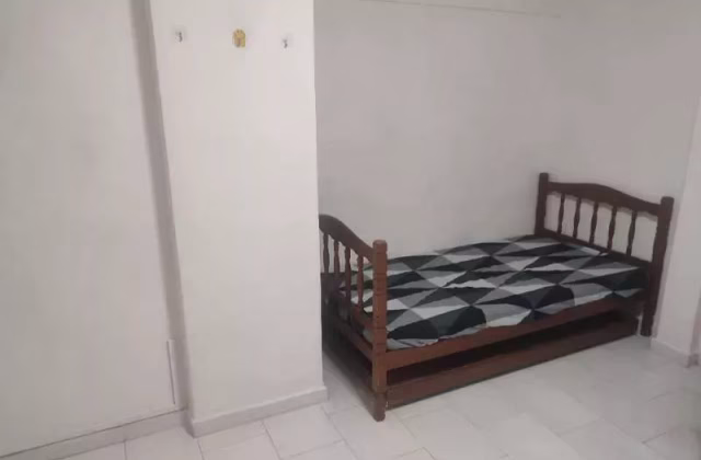 Room Rent • Orchard • 221 Ang Mo Kio Avenue 1 • S$900 • 3-Room (2 BR) • Common Room