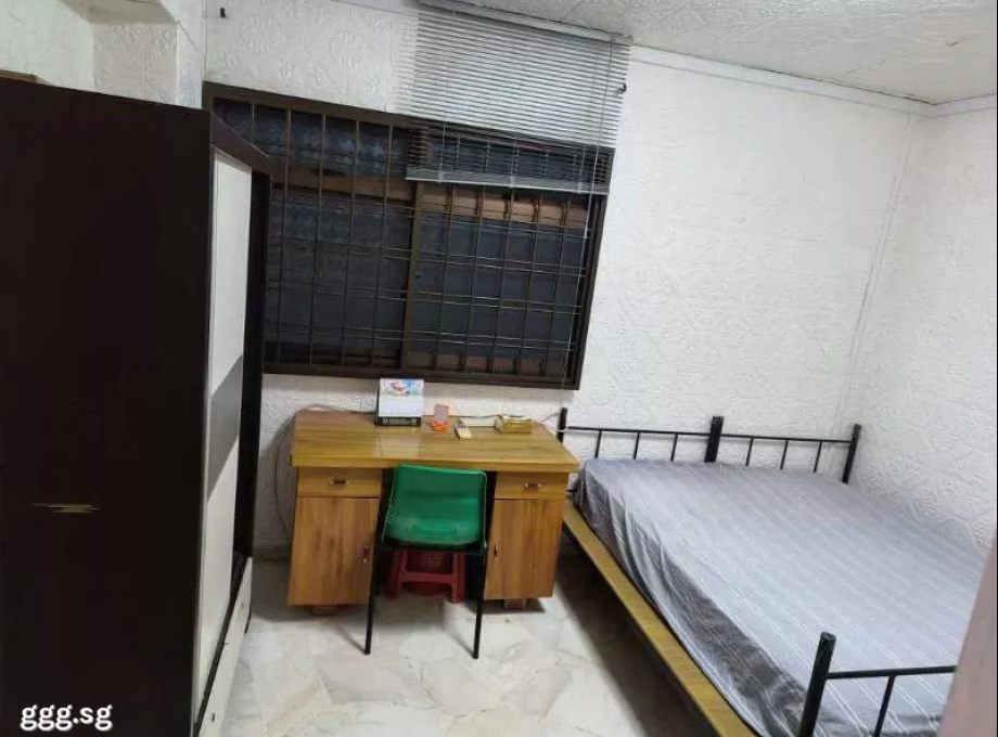 Room Rent • Sembawang • 895C Woodlands Drive 50 • S$950 • 4-Room (3 BR) • Common Room Photo