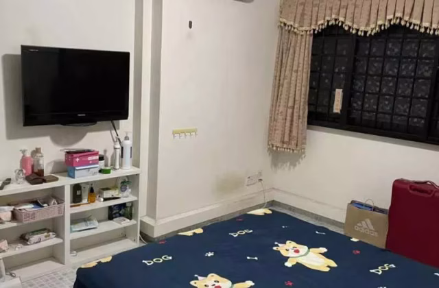 Room Rent • Marine Parade • 143 Lorong 2 Toa Payoh • S$1500 • 3-Room (2 BR) • Master Room