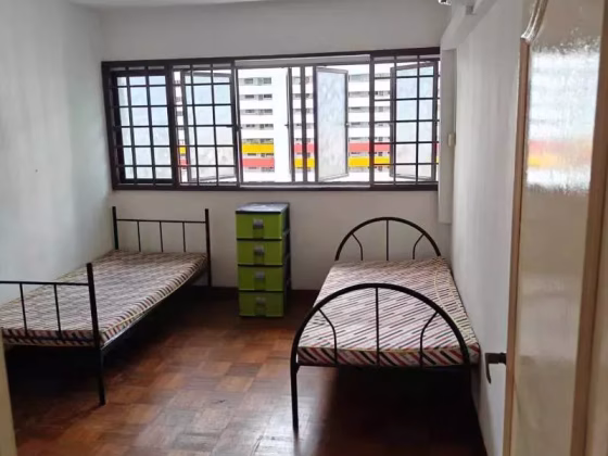 Room Rent • Paya Lebar • 414 Pandan Gardens • S$1200 • 4-Room (3 BR) • Common Room Photo