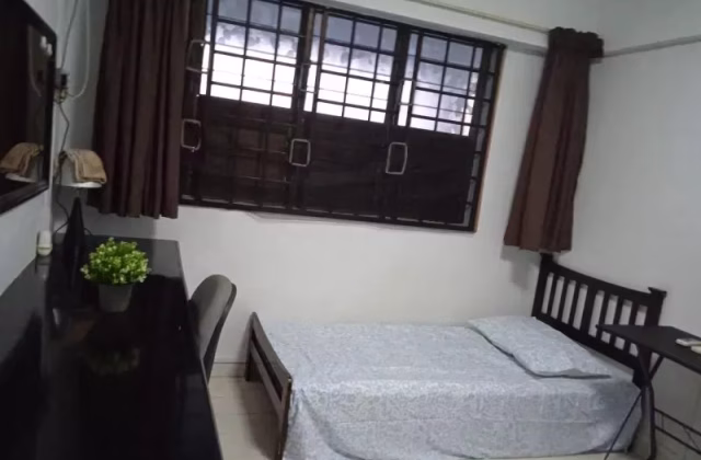 Room Rent • Paya Lebar • 258 Jurong East Street 24 • S$900 • 4-Room (3 BR) • Common Room