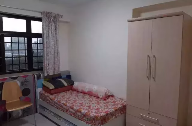 Room Rent • Marine Parade • 261 Toa Payoh East • S$800 • 3-Room (2 BR) • Common Room