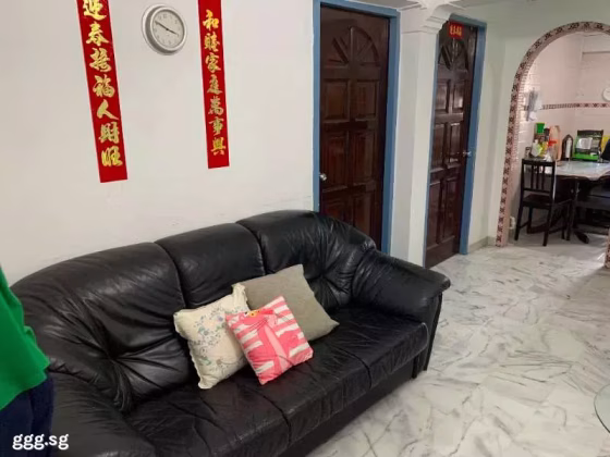 Room Rent • Clementi • 130 Bukit Merah View • S$1200 • 4-Room (3 BR) • Common Room Photo