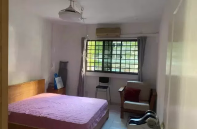 Room Rent • Clementi • 9 Jalan Rumah Tinggi • S$1200 • 4-Room (3 BR) • Common Room