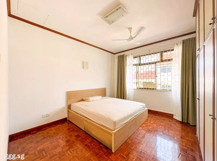 Room Rent • Orchard •  Sunrise Villa • S$1350 • 2-Room (1 BR) • Common Room Photo