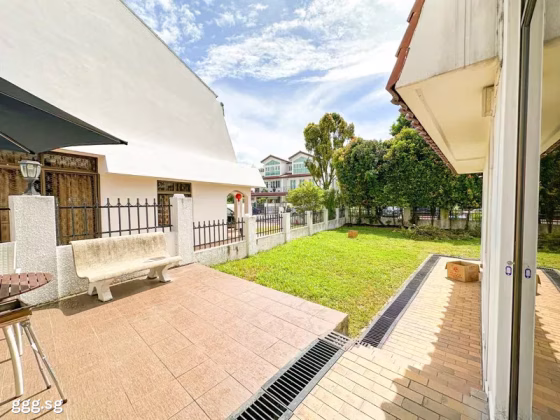 Room Rent • Orchard •  Sunrise Villa • S$1350 • 2-Room (1 BR) • Common Room Photo