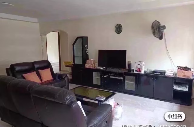 Room Rent • Ang Mo Kio • 516 Pasir Ris Street 52 • S$1200 • 5-Room (4 BR) • Common Room