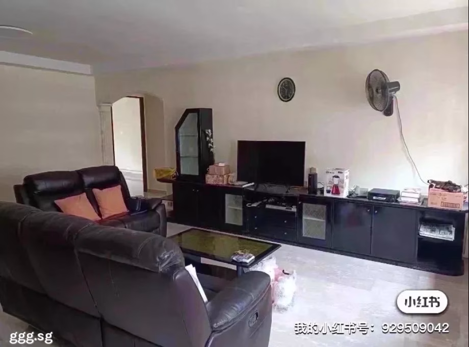 Room Rent • Ang Mo Kio • 516 Pasir Ris Street 52 • S$1200 • 5-Room (4 BR) • Common Room Photo