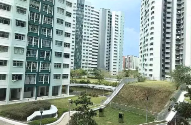 Room Rent • Bishan • 415A Fernvale Link • S$900 • 4-Room (3 BR) • Common Room