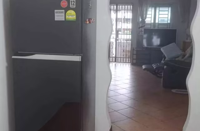 Room Rent • Orchard • 456 Ang Mo Kio Avenue 10 • S$660 • 3-Room (2 BR) • Common Room