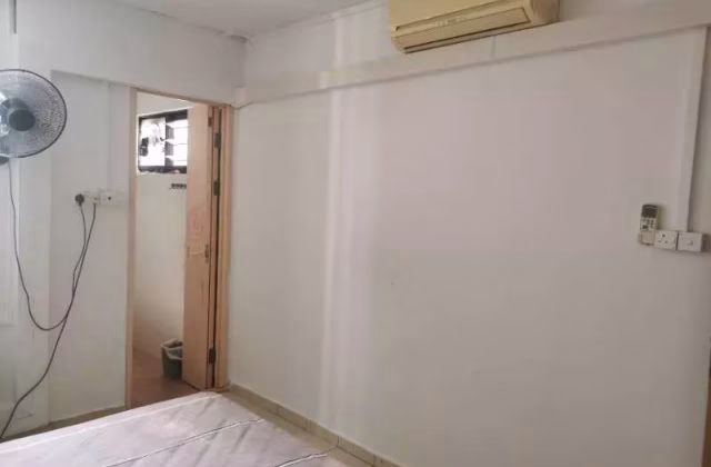 Room Rent • Central Water Catchment • 239 Serangoon Avenue 2 • S$1350 • 4-Room (3 BR) • Master Room