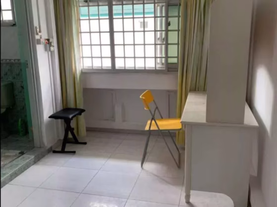 House Rent • Ang Mo Kio • 765 Pasir Ris Street 71 • S$3600 • 3-Room (2 BR) • 1000ft² / 92m² Photo