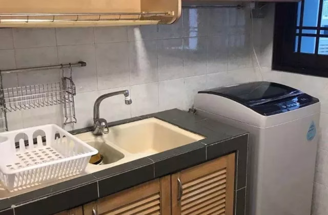 Room Rent • Western Water Catchment • 285 Tampines Street 22 • S$350 • 3-Room (2 BR) • Master Room