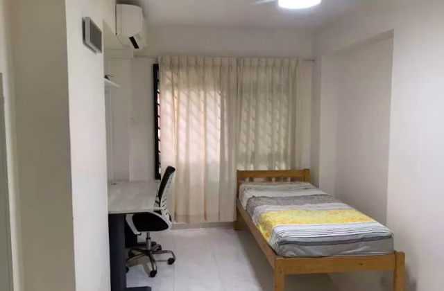 Room Rent • Bukit Timah • 647 Jalan Tenaga • S$900 • 5-Room (4 BR) • Common Room