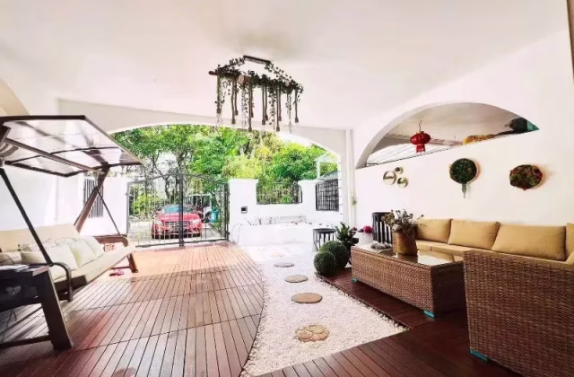 Room Rent • Orchard •  Alana • S$1400 • Terraced House • Common Room