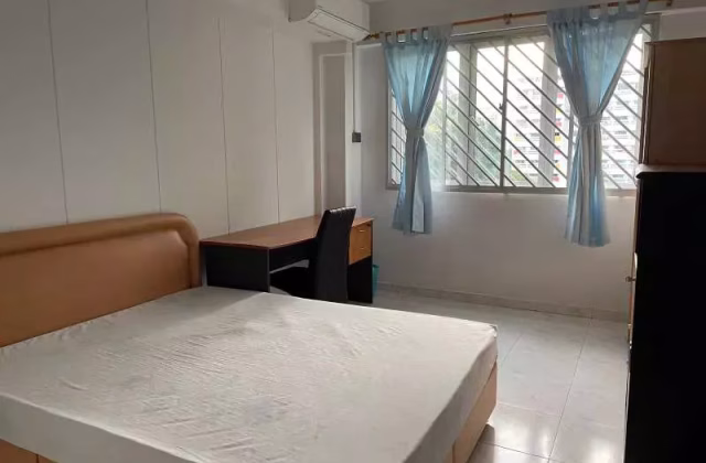 Room Rent • Geylang • 210 Choa Chu Kang Central • S$800 • 4-Room (3 BR) • Common Room