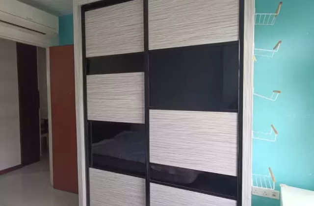 Room Rent • Western Water Catchment • 605C Tampines Street 61 • S$1200 • 5-Room (4 BR) • Common Room