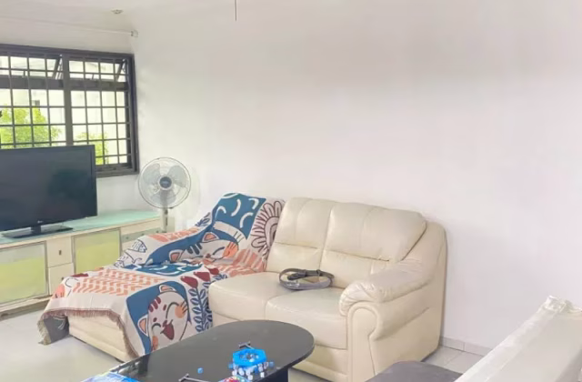 Room Rent • Sembawang • 710 Woodlands Drive 70 • S$350 • 5-Room (4 BR) • Maid Room