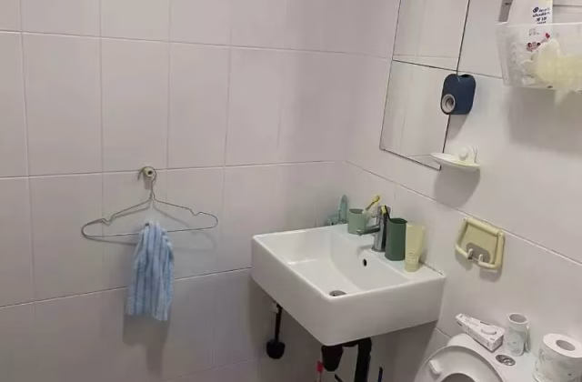 Room Rent • Bishan • 414B Fernvale Link • S$1300 • 3-Room (2 BR) • Master Room