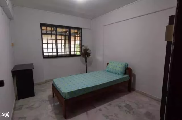 Room Rent • Rochor • 234 Yishun Street 21 • S$720 • 5-Room (4 BR) • Common Room