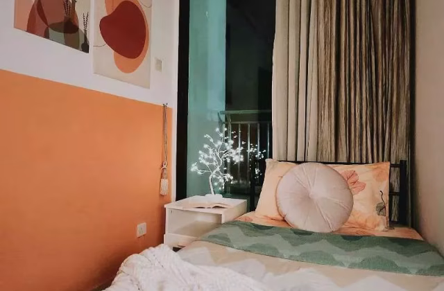 Room Rent • Orchard •  Far Horizon Gardens • S$1050 • Walk-up • Common Room