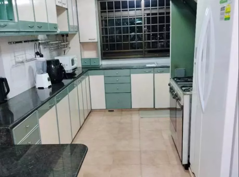 Room Rent • Marine Parade • 35 Lorong 5 Toa Payoh • S$1550 • 3-Room (2 BR) • Master Room Photo