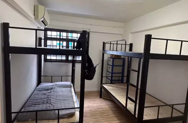 Room Rent • Bukit Batok • 324 Bukit Batok Street 33 • S$350 • 3-Room (2 BR) • Room Sharing
