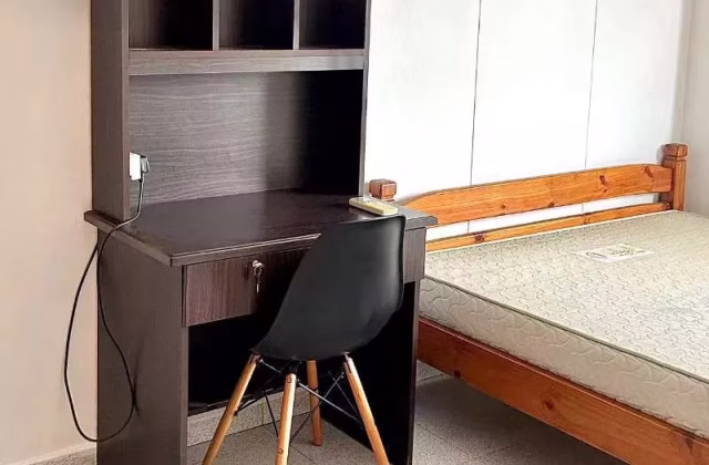 Room Rent • Geylang • 429 Choa Chu Kang Avenue 4 • S$1000 • Executive HDB • Common Room