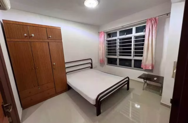 Room Rent • Bishan • 210C Compassvale Lane • S$1200 • 3-Room (2 BR) • Master Room