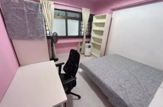 Room Rent • Paya Lebar • 278 Toh Guan Road • S$1000 • 4-Room (3 BR) • Common Room