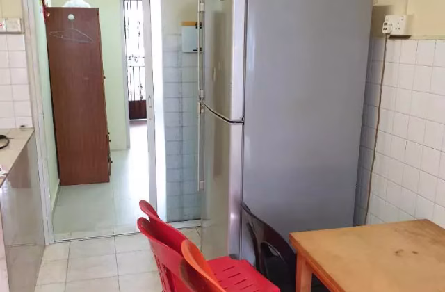 House Rent • Bukit Batok • 374 Bukit Batok Street 31 • S$3500 • 3-Room (2 BR) • 670ft² / 62m²