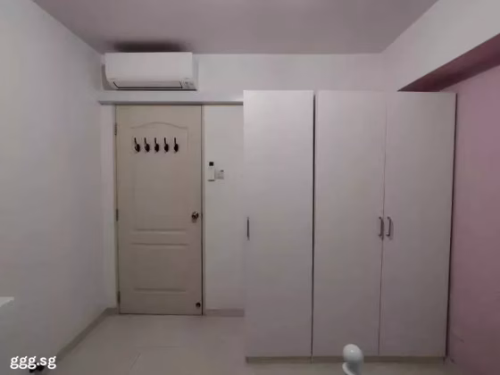 Room Rent • Bishan • 324A Sengkang East Way • S$800 • 3-Room (2 BR) • Common Room Photo