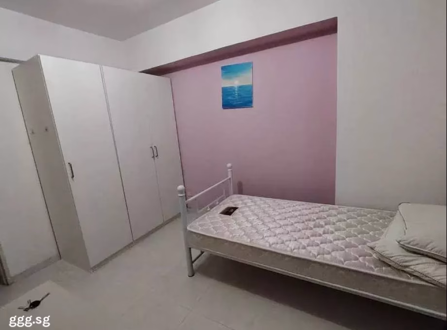 Room Rent • Bishan • 324A Sengkang East Way • S$800 • 3-Room (2 BR) • Common Room Photo