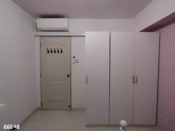 Room Rent • Bishan • 324A Sengkang East Way • S$800 • 3-Room (2 BR) • Common Room Photo