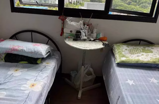 Room Rent • Bukit Panjang •  West Coast Crescent • S$550 • 5-Room (4 BR) • Room Sharing