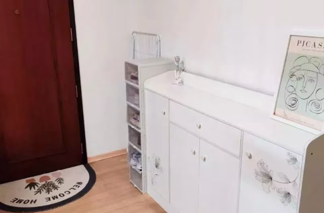 Room Rent • Bukit Timah • 172 Bedok South Road • S$460000 • 3-Room (2 BR) • Common Room