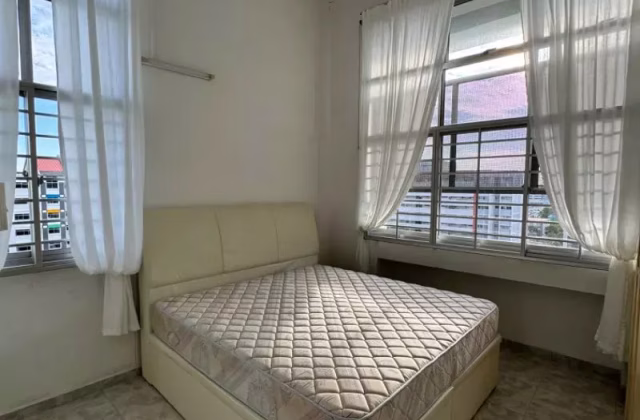 Room Rent • Western Water Catchment • 450G Tampines Street 42 • S$1200 • 3-Room (2 BR) • Common Room