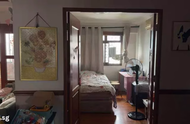 Room Rent • Hougang • 337 Sembawang Crescent • S$800 • 5-Room (4 BR) • Common Room