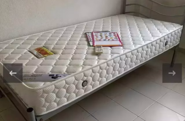 Room Rent • Bukit Merah • 207 Petir Road • S$1000 • 4-Room (3 BR) • Common Room
